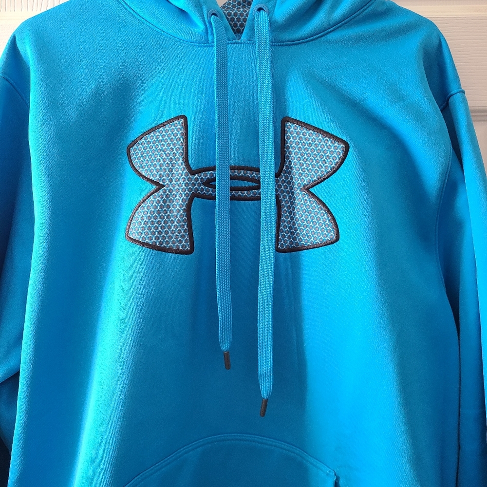 Under Armour Men's sweatshirt